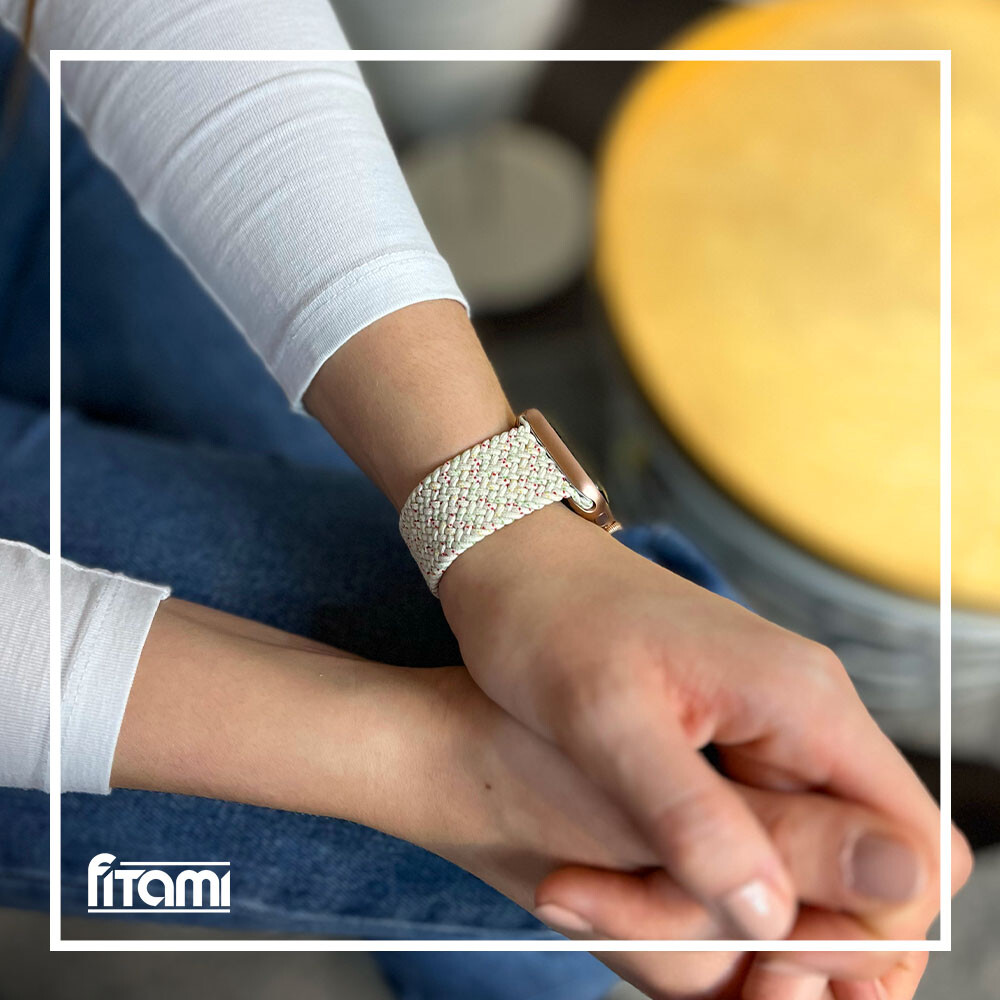 Marvelli - Pletený navliekací remienok pre Apple Watch - White Star Veľkosť: 42/44/45/46/49mm, Obvod: M (stredný až väčší obvod zápästia), Farba:…