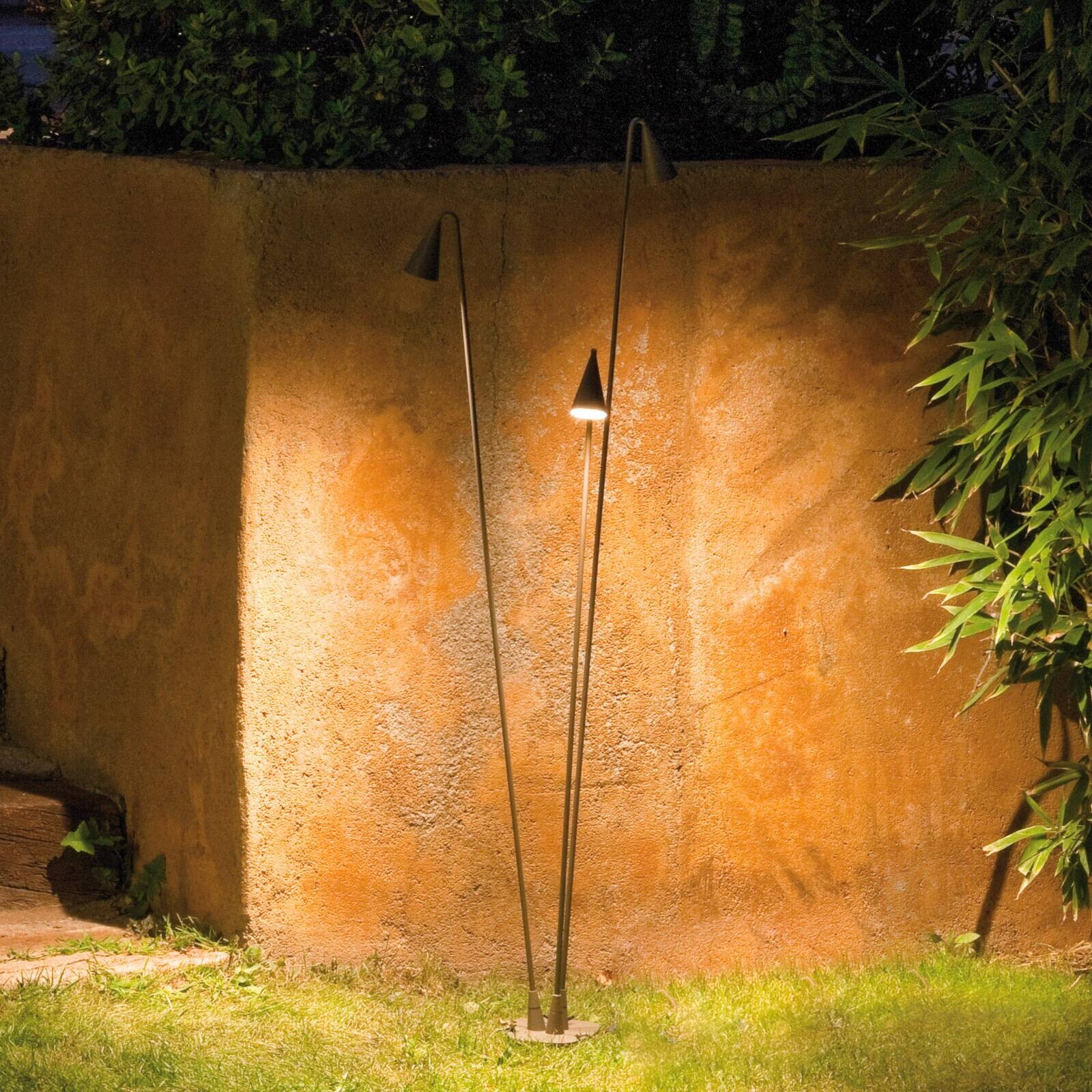 Vonkajšia stojacia lampa LED Brisa, 3 svetlá, khaki