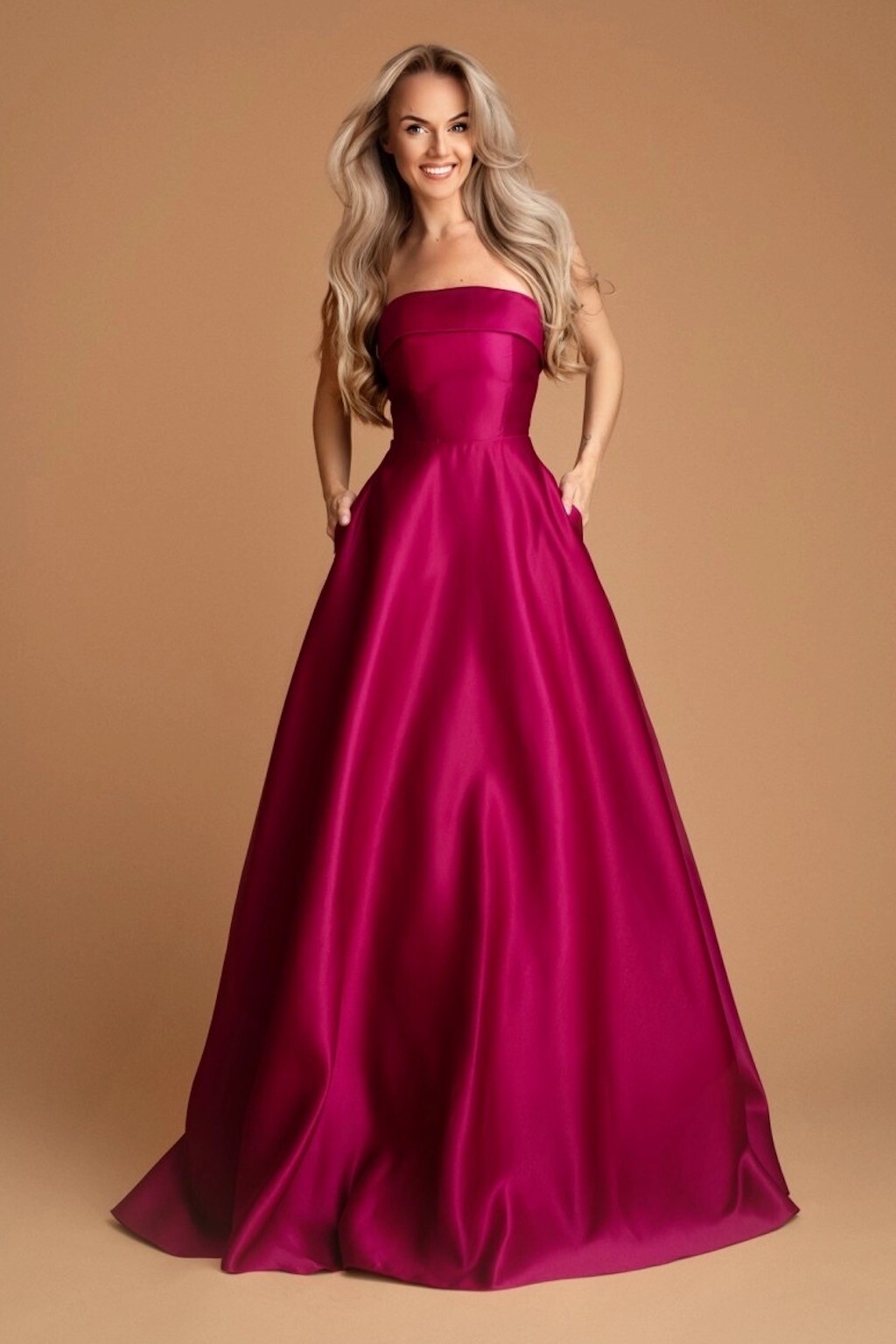 Eva & Lola Cyklámenové spoločenské šaty Veľkosť: S