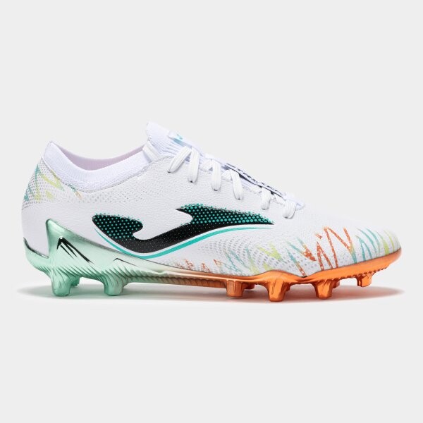 STRIKER 2502 WHITE FIRM GROUND 40