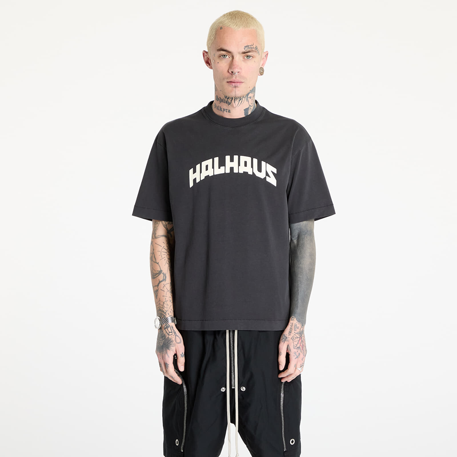 Tričko HAL STUDIOS® Halhaus T-Shirt UNISEX Black S