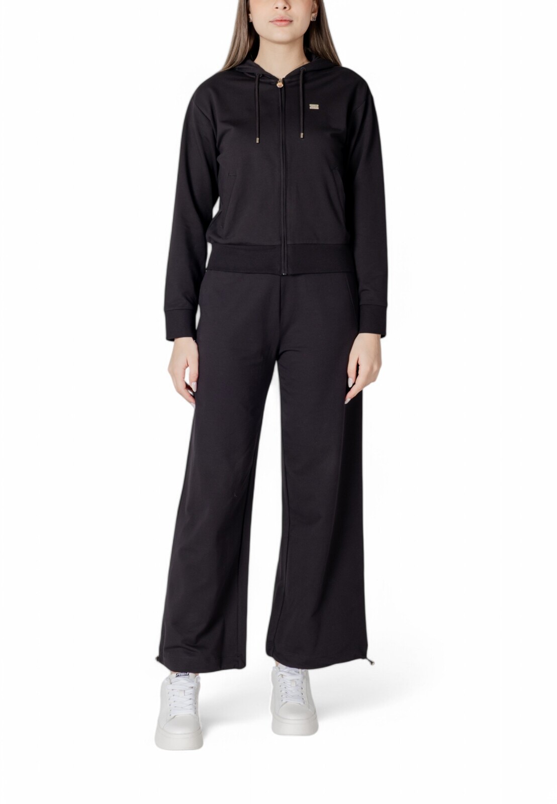 Čierna tepláková súprava EA7