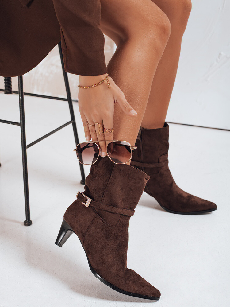 Hnedé členkové topánky na podpätku