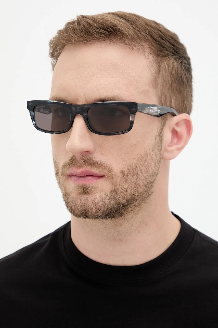 Slnečné okuliare Balenciaga modrá farba, BB0422S