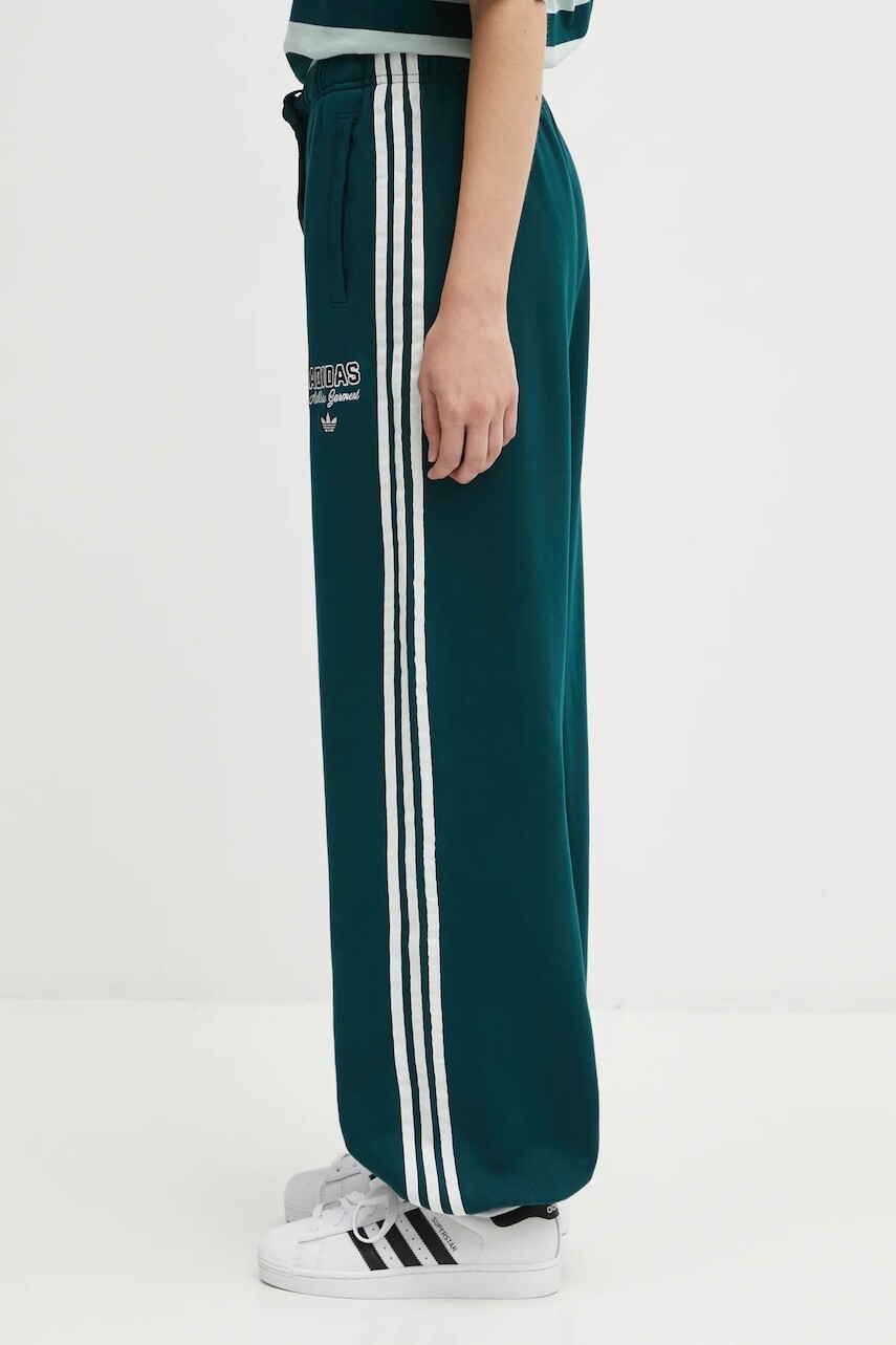 Tepláky adidas Originals Gfx Sweatpants zelená farba, jednofarebné, KF2314