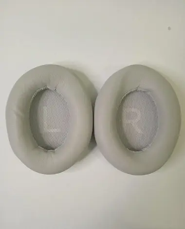 CONCEPT Náušníky bílé - pár HS2041