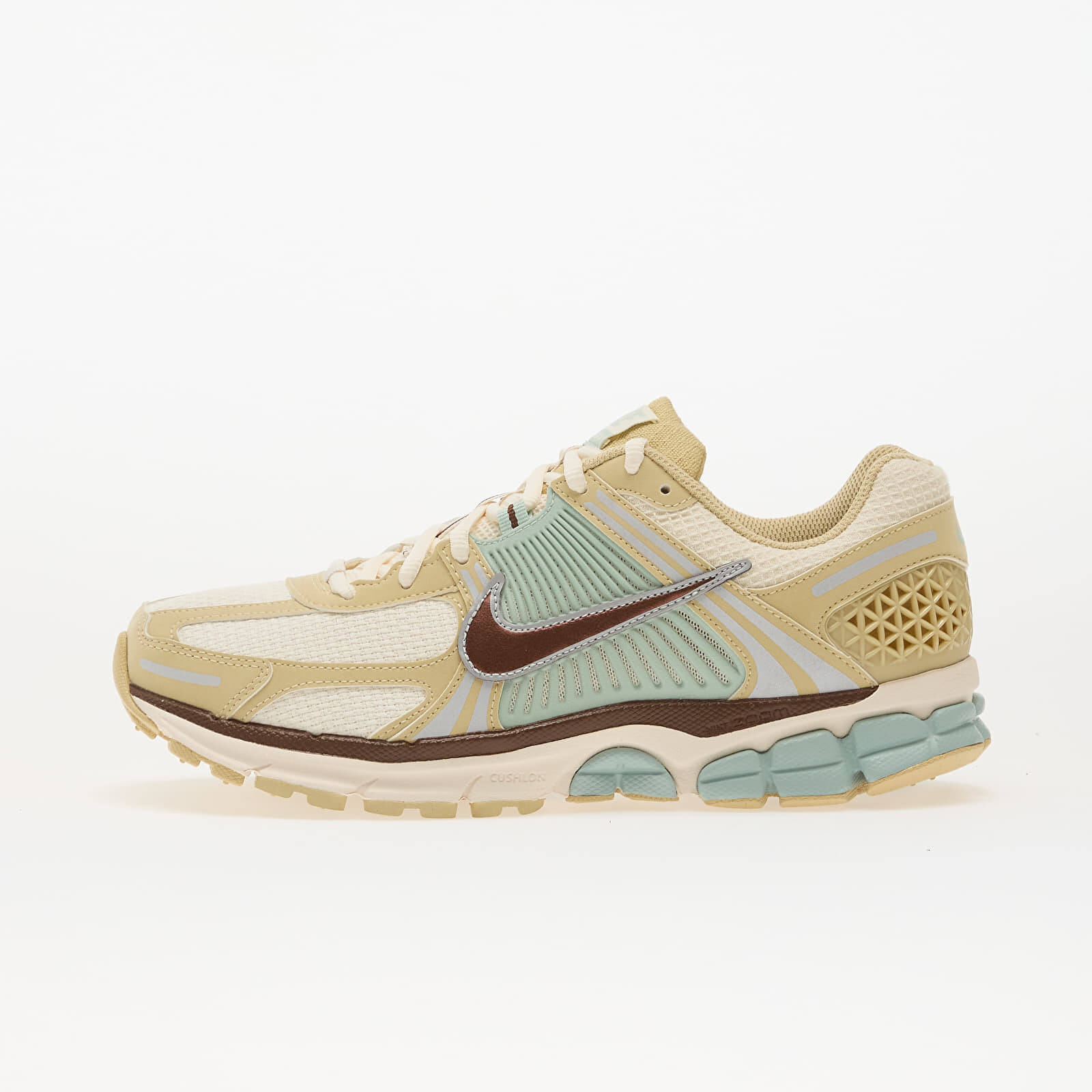 Tenisky Nike Zoom Vomero 5 Se Team Gold/ Fauna Brown-Pale Ivory-Seafoam-Mtlc Platinum-Mtlc Platinum EUR 44.5