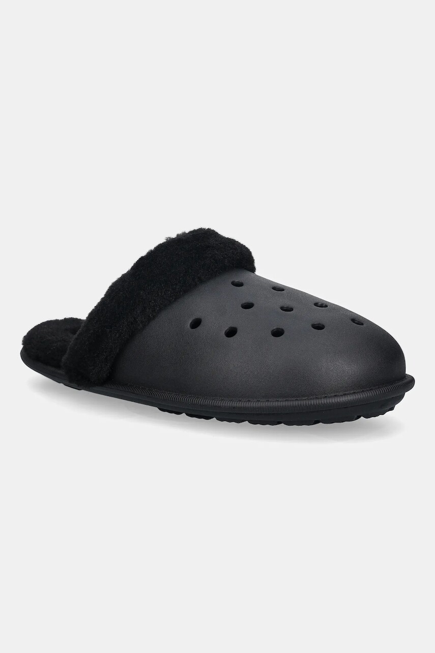Papuče Crocs Classic Fuzz Scuff čierna farba, 212143