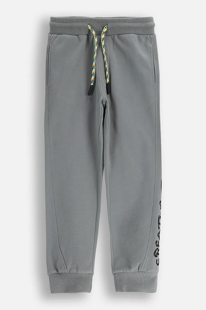Detské bavlnené nohavice Coccodrillo šedá farba, jednofarebné, SPORTS BOY KIDS