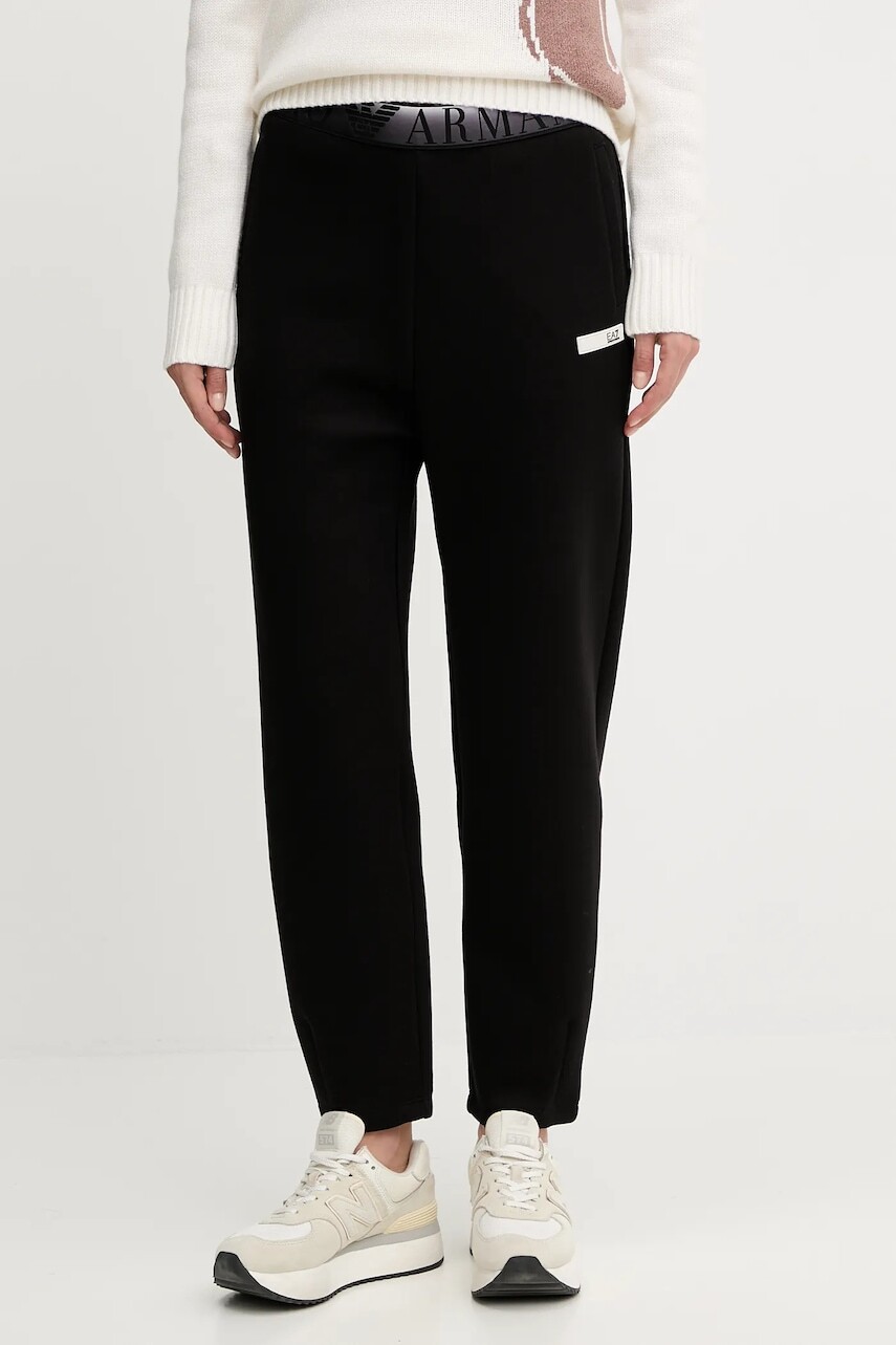 Tepláky EA7 Emporio Armani čierna farba, s nášivkou, AF13151.7W000678