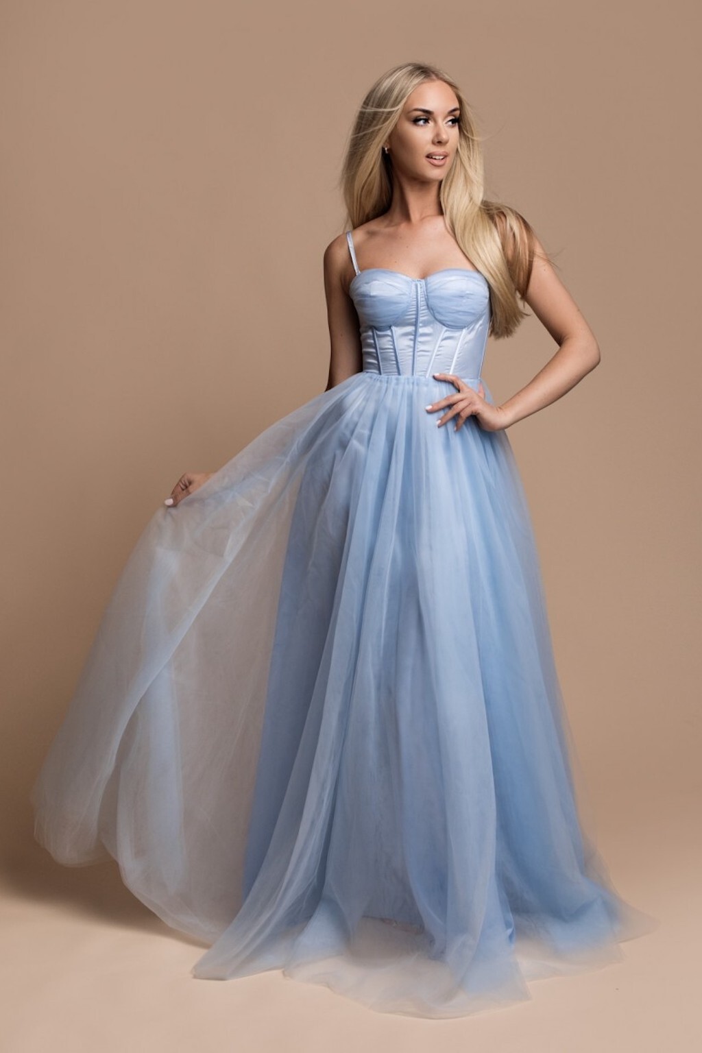 Eva & Lola Svetlomodré tylové šaty s korzetom Veľkosť: M