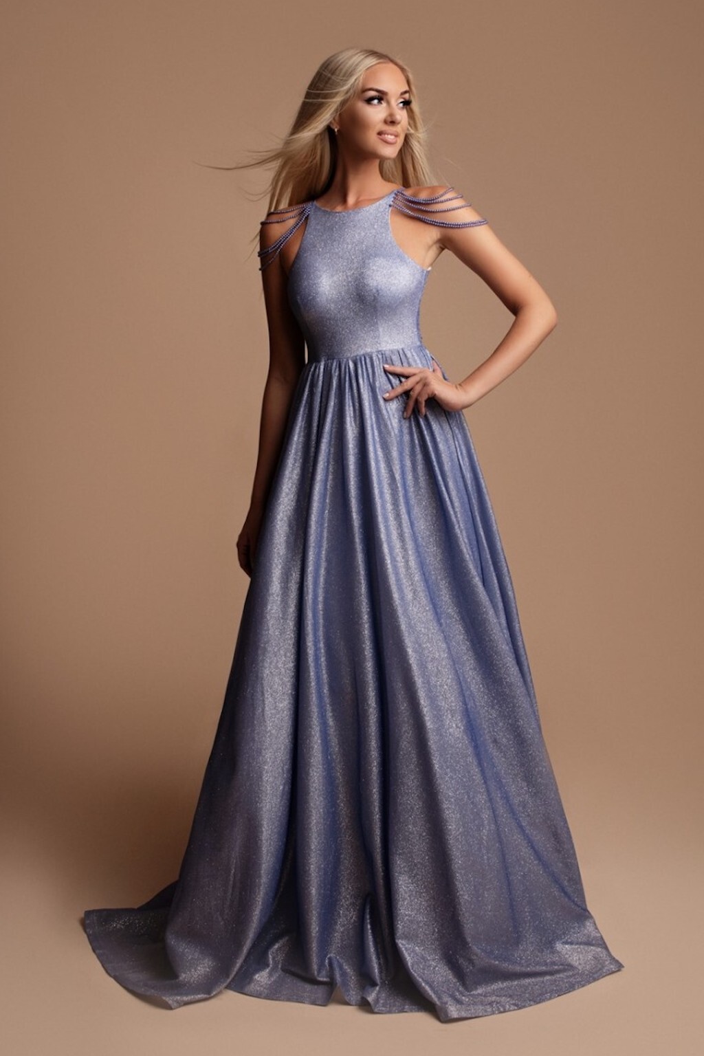 Eva & Lola Svetlomodré trblietavé šaty s korálikmi Veľkosť: L