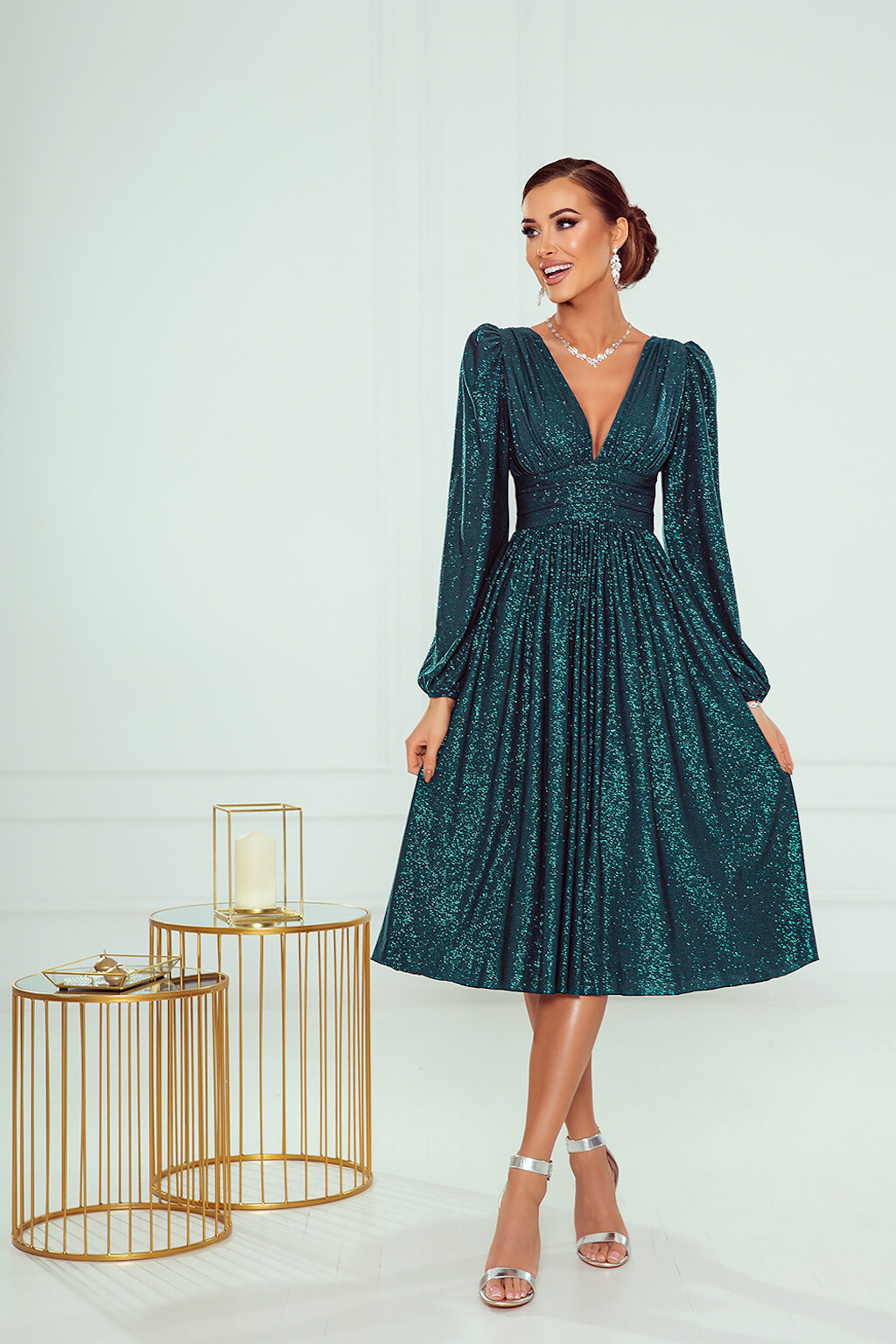 Warsaw Dress Smaragdové trblietavé midi šaty s dlhými rukávmi Veľkosť: XS