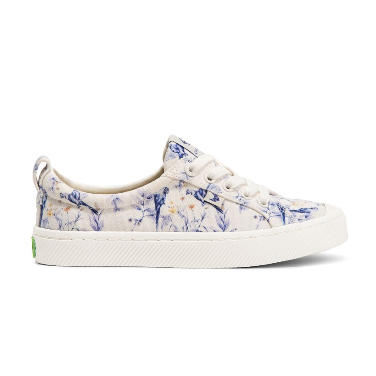Dámské volnočasové boty Cariuma OCA Low White Spectrum Blue Parrot Print Canvas Sneaker
