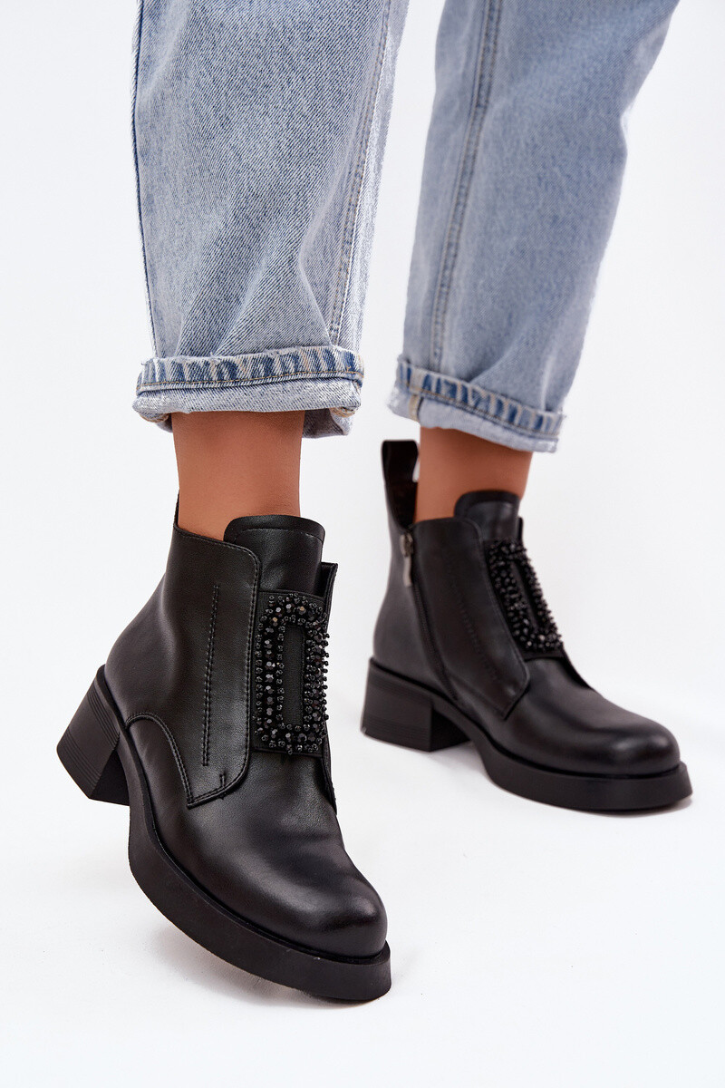 Kožené členkové topánky s ozdobou
