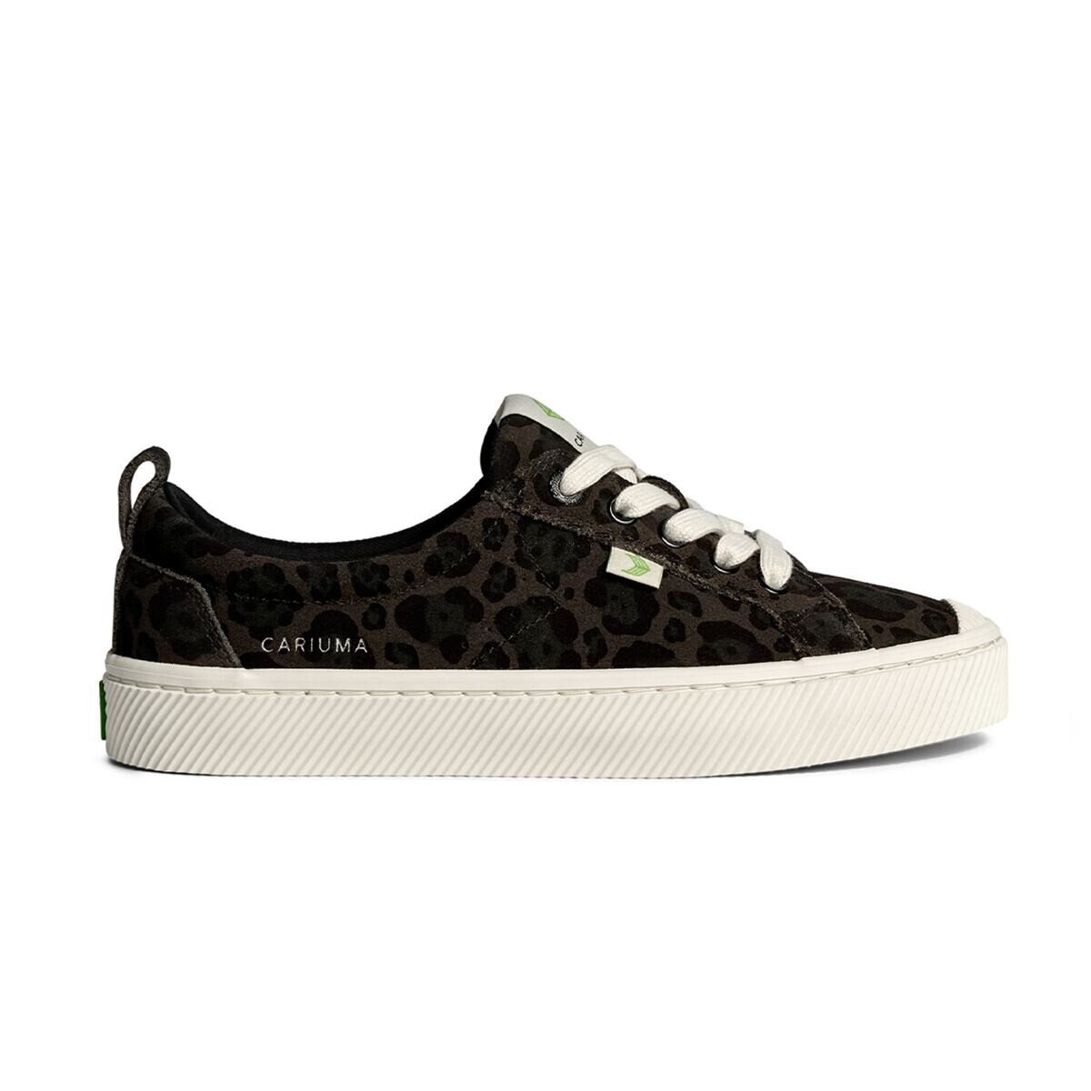 Pánské volnočasové boty Cariuma OCA Low Black Jaguar Print Suede Sneaker
