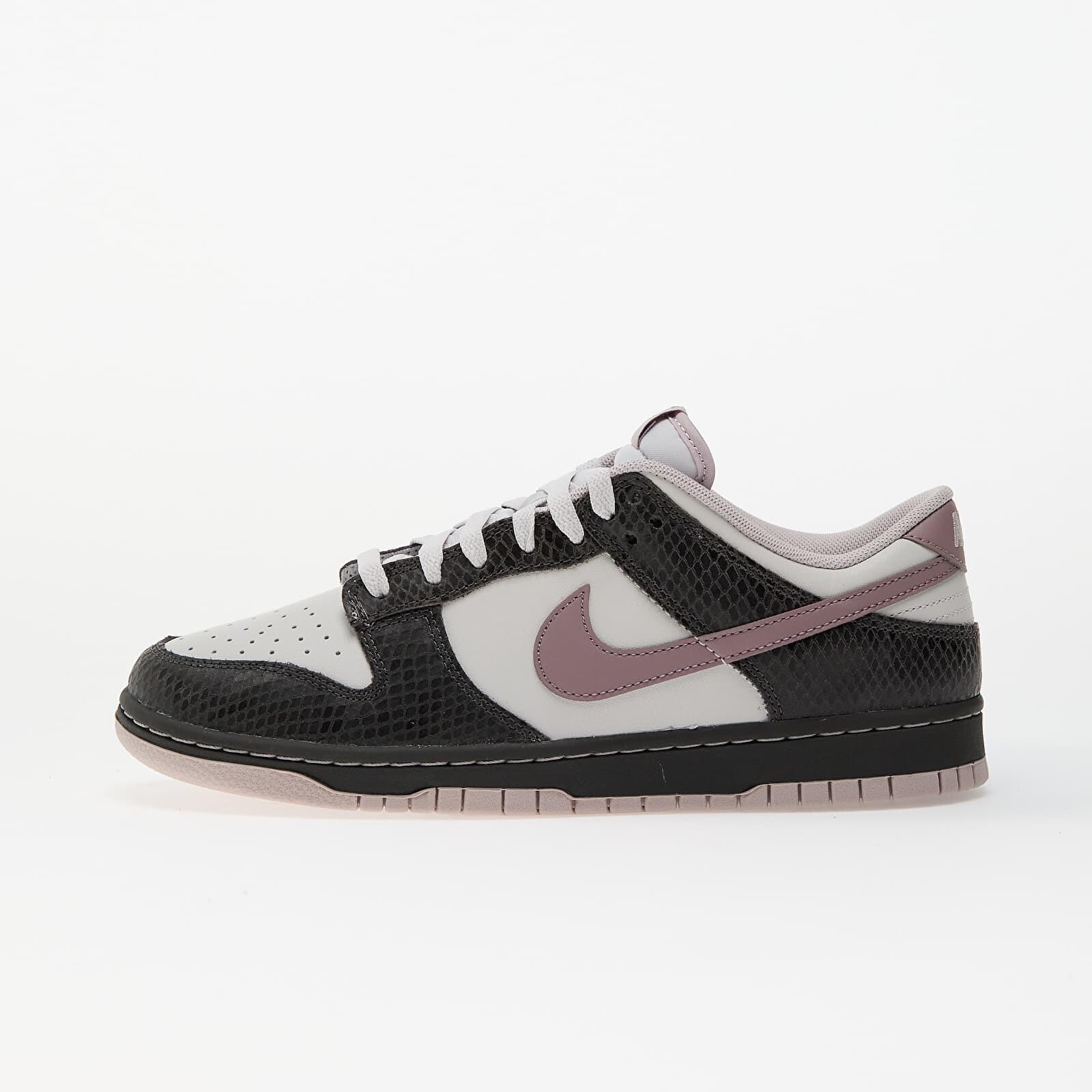 Tenisky Nike Dunk Low Se Medium Ash/ Taupe Grey-Vast Grey EUR 45.5
