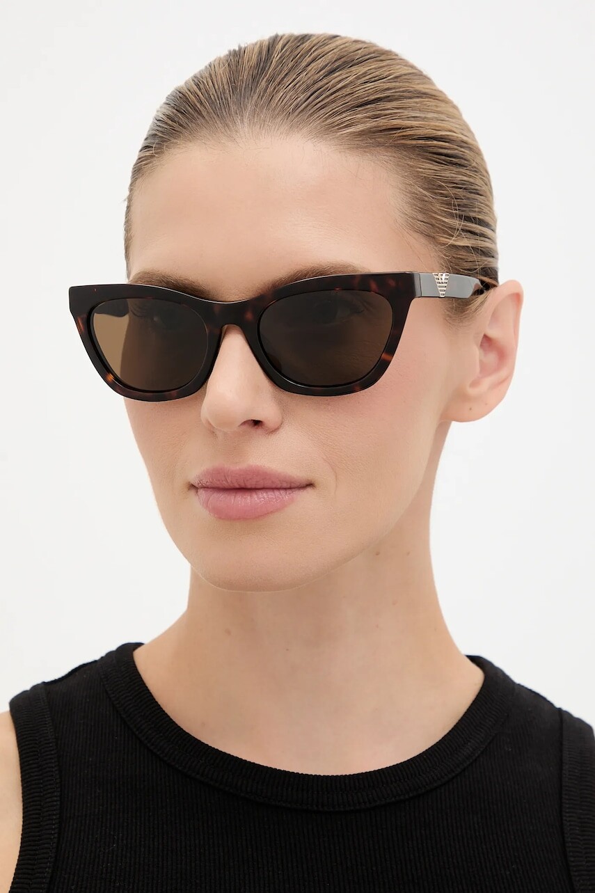 Slnečné okuliare Emporio Armani hnedá farba, 0EA4259U