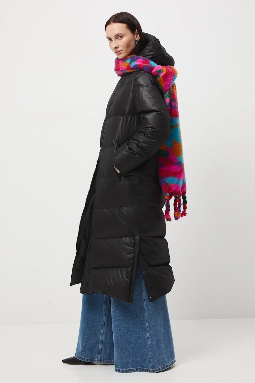 Páperový kabát Medicine čierna farba