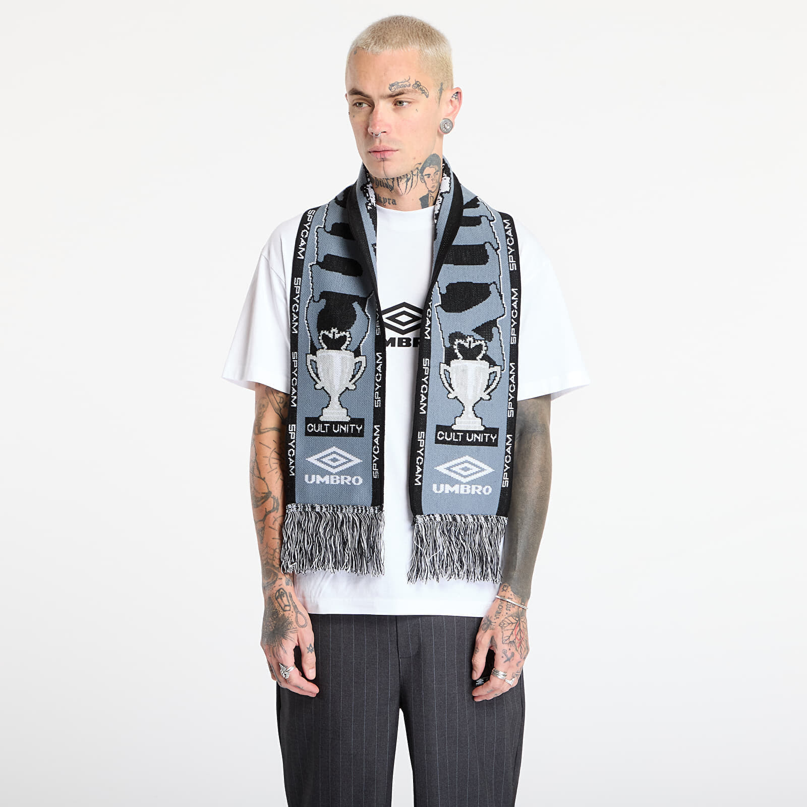 Šál Umbro Cult Unity Scarf Black/ Grey Universal