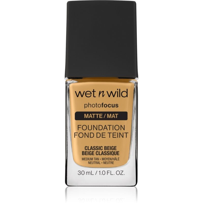 Wet n Wild PhotoFocus zmatňujúci fluidný make-up odtieň Classic Beige 30 ml