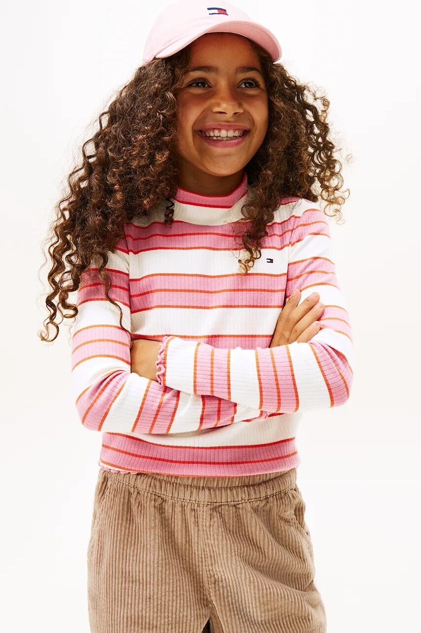 Detské bavlnené tričko s dlhým rukávom Tommy Hilfiger ružová farba, s polorolákom, KG0KG08802