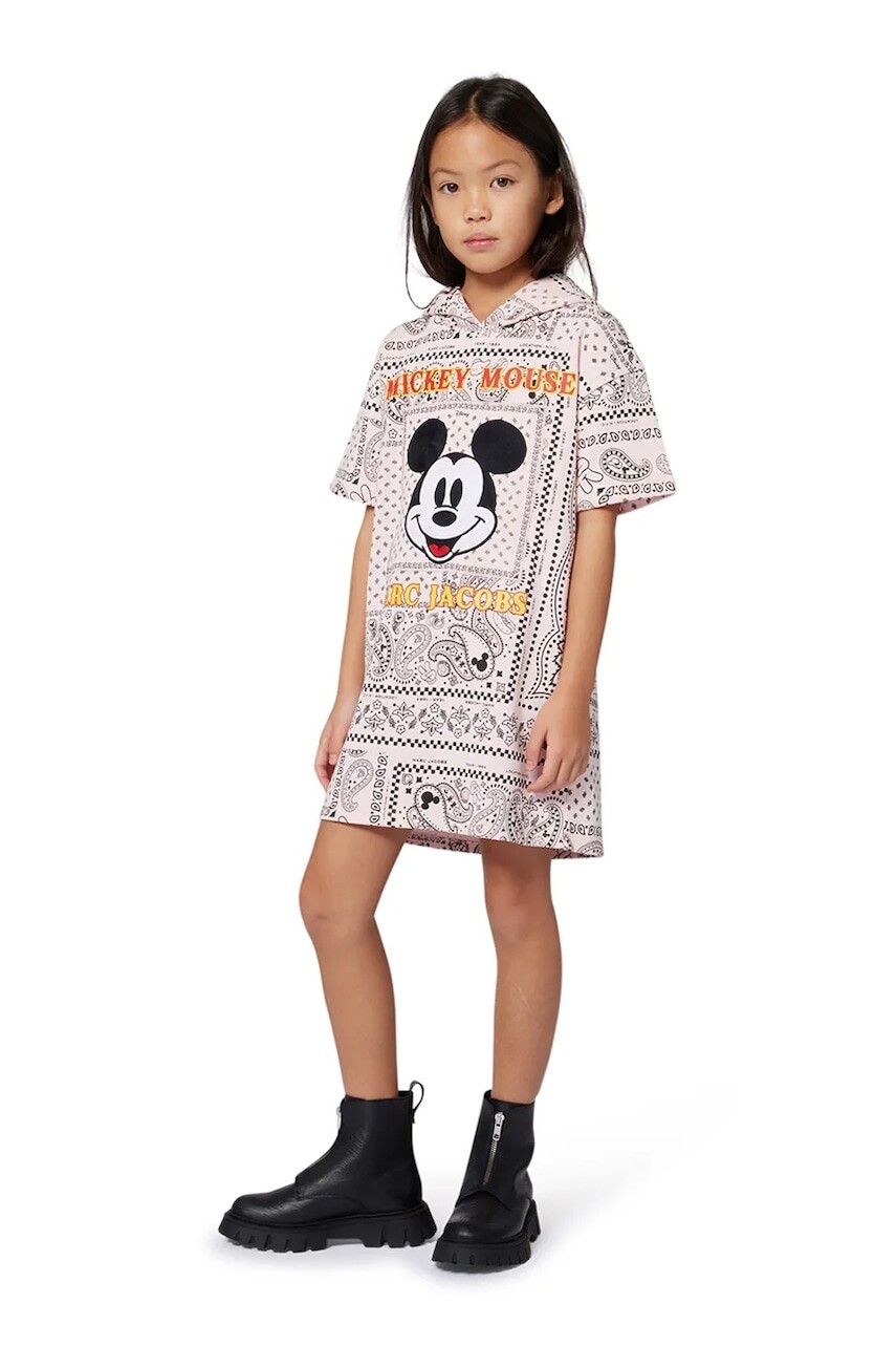 Dievčenské bavlnené šaty Marc Jacobs ružová farba, mini, rovný strih, W60613