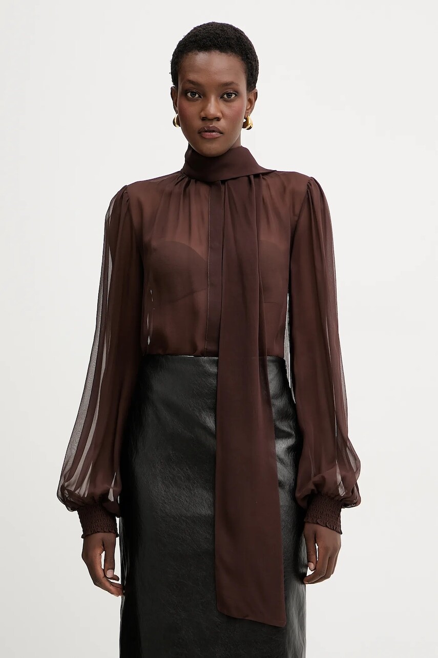 Hodvábna košeľa Retrofete Hasli hnedá farba, regular, s viazaním vo výstrihu, HL25-10953