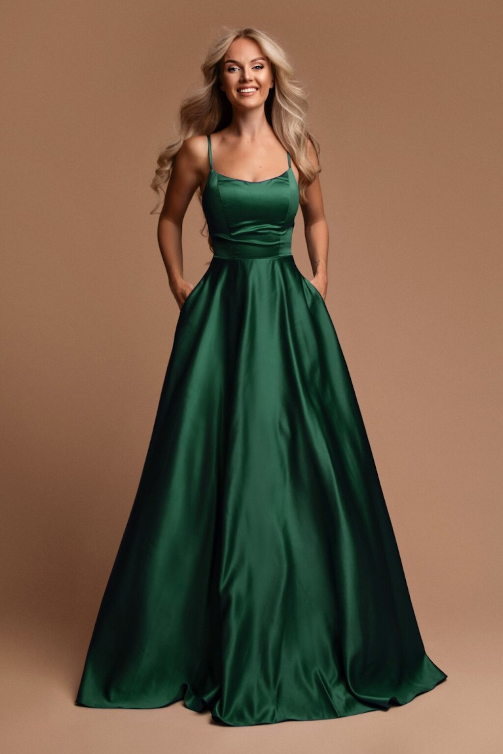 Eva & Lola Smaragdové spoločenské šaty na ramienka Veľkosť: S