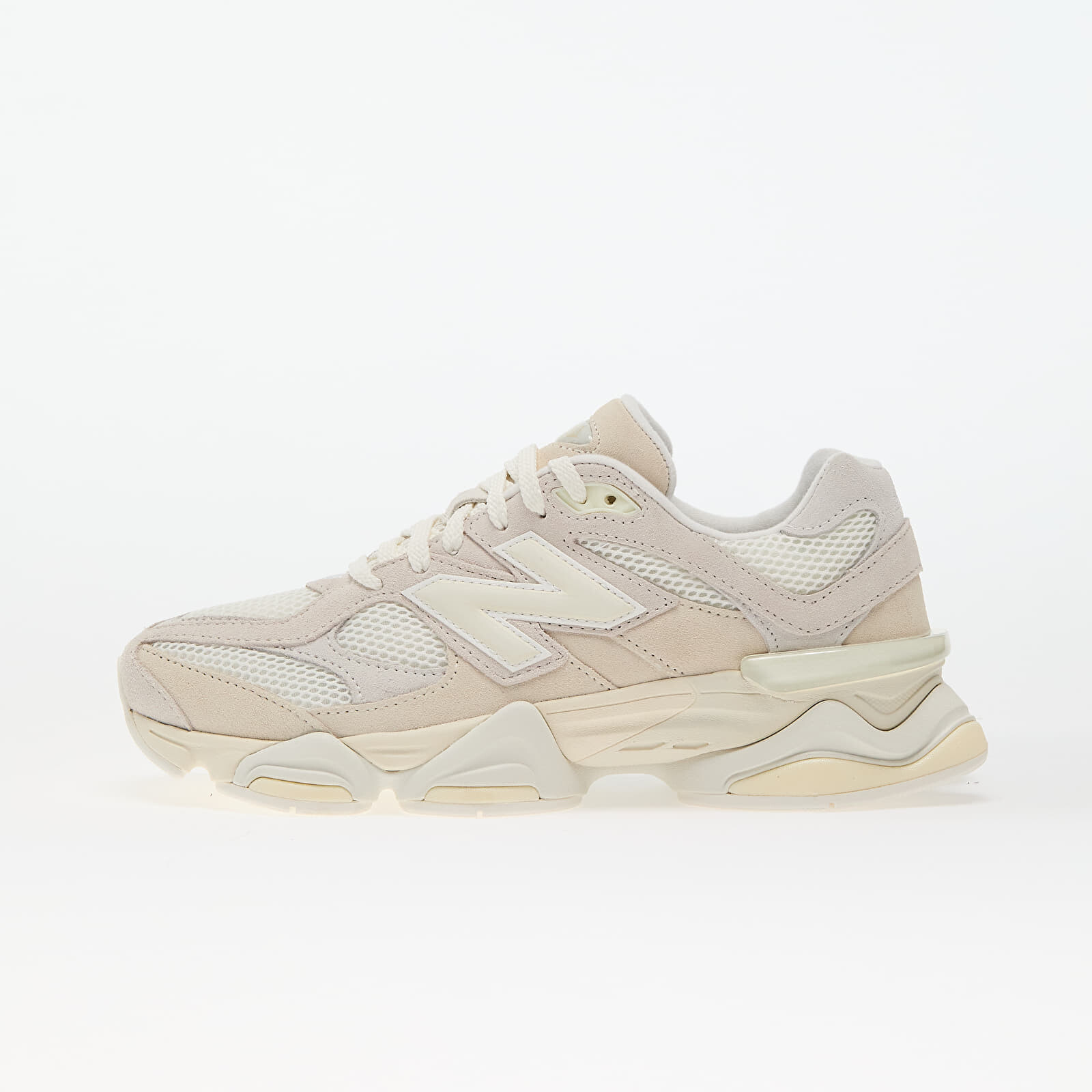 Tenisky New Balance 9060 Triple White/Sea Salt EUR 42