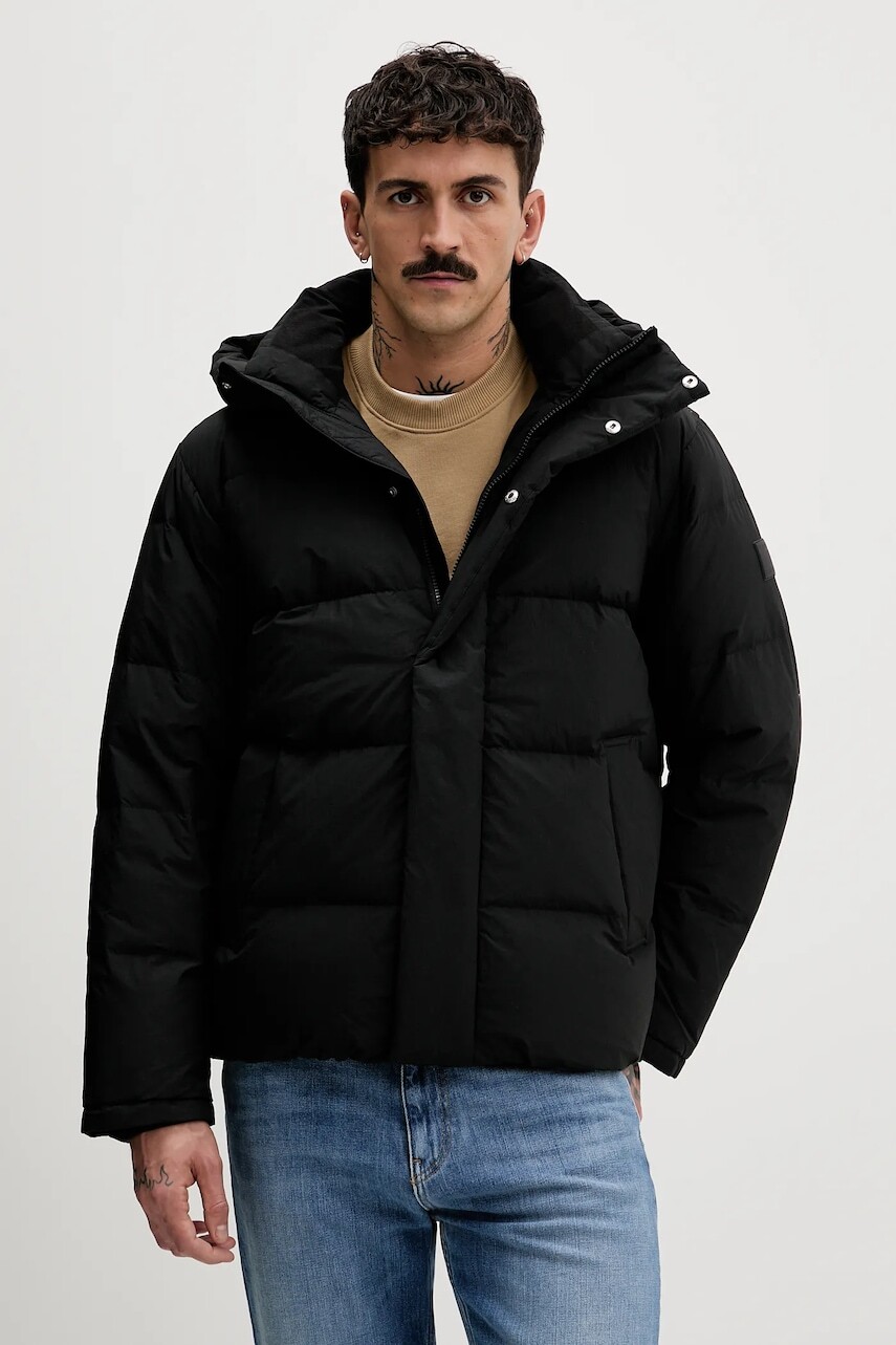 Páperová bunda Tommy Jeans čierna farba, zimná, DM0DM22255