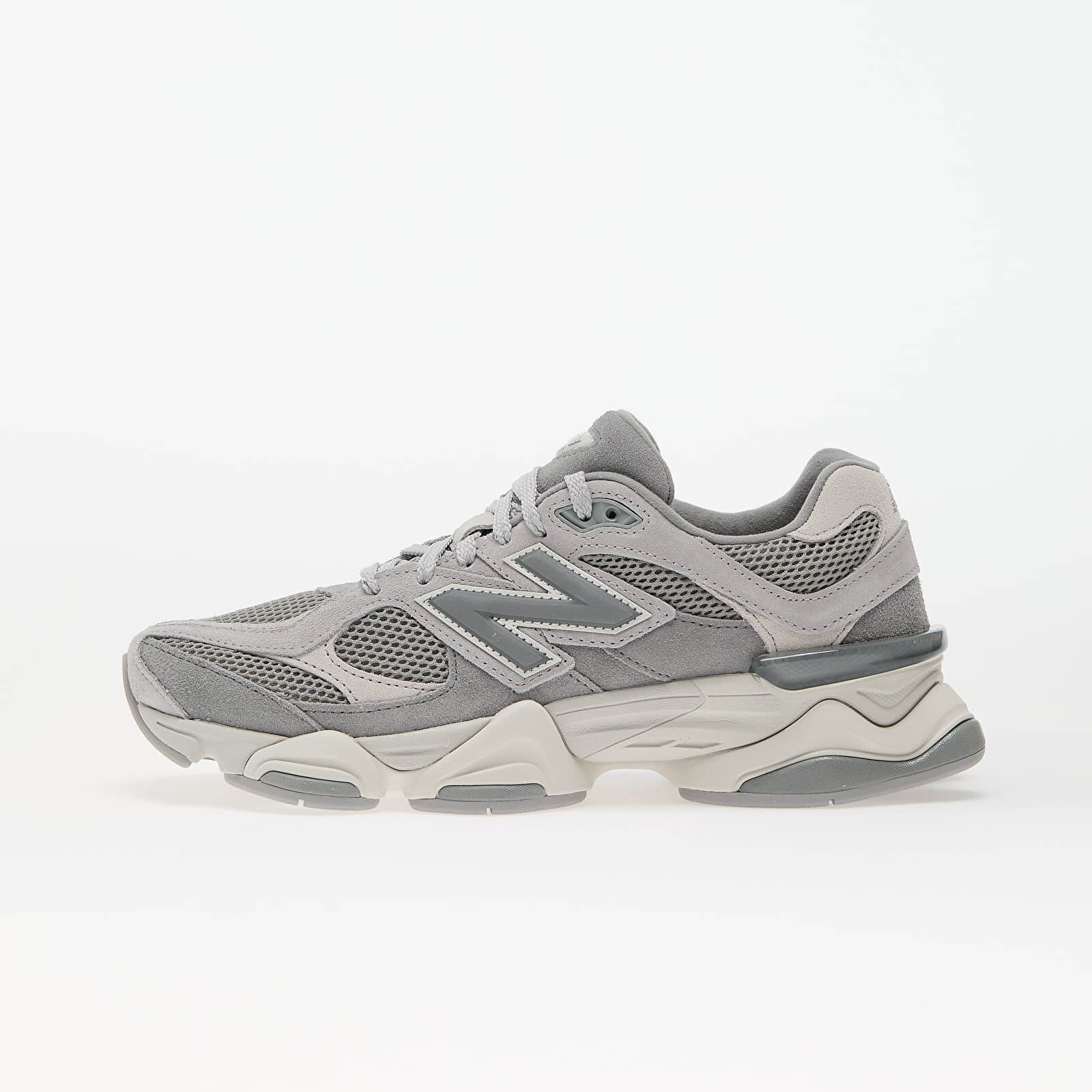 Tenisky New Balance 9060 Grey EUR 39.5
