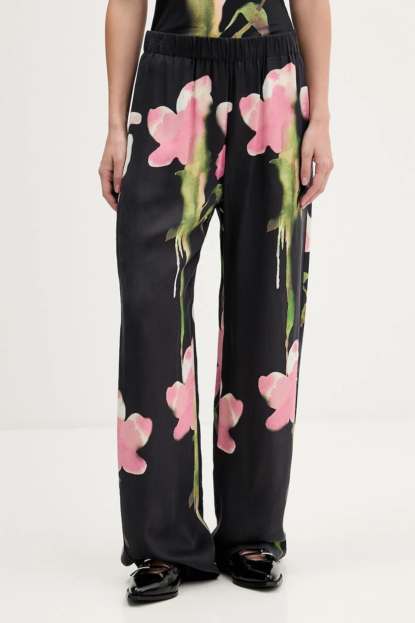 Nohavice Stine Goya 0 čierna farba, široké, vysoký pás, SG-AW25-P009-2263