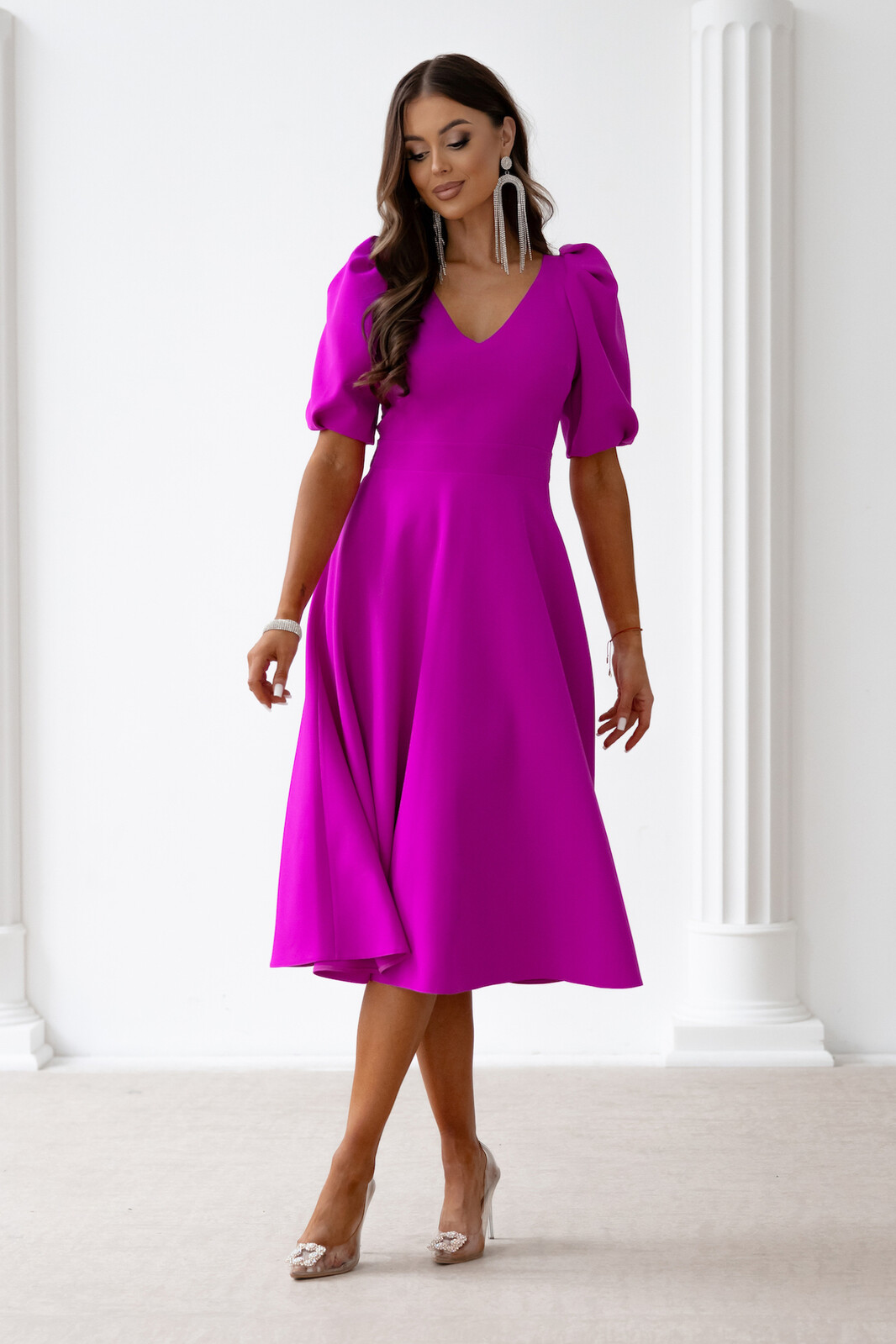 Lacoria Purpurové midi šaty s balónovými rukávmi Veľkosť: XL