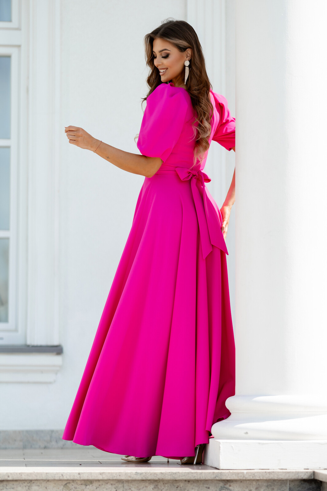 Lacoria Cyklámenové spoločenské šaty s balónovými rukávmi Veľkosť: L