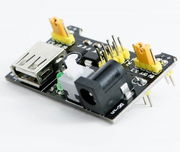 Napájací modul nepájivého poľa