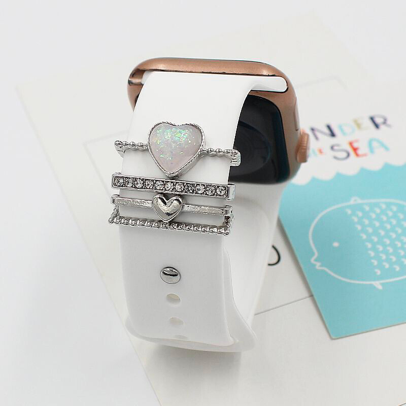 Ozdoba na remienok Typ: Strieborné srdiečko