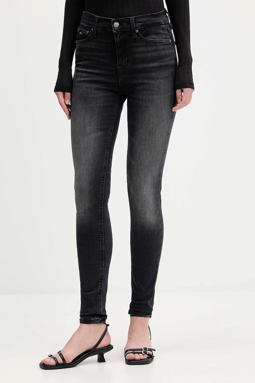 Rifle Tommy Jeans čierna farba, DW0DW22152