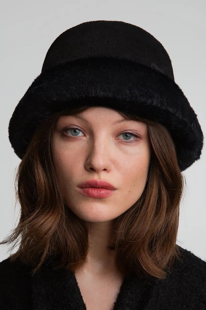 Čiapka s prímesou vlny Ruslan Baginskiy čierna farba, BCT033-W-P-FF-RWRB