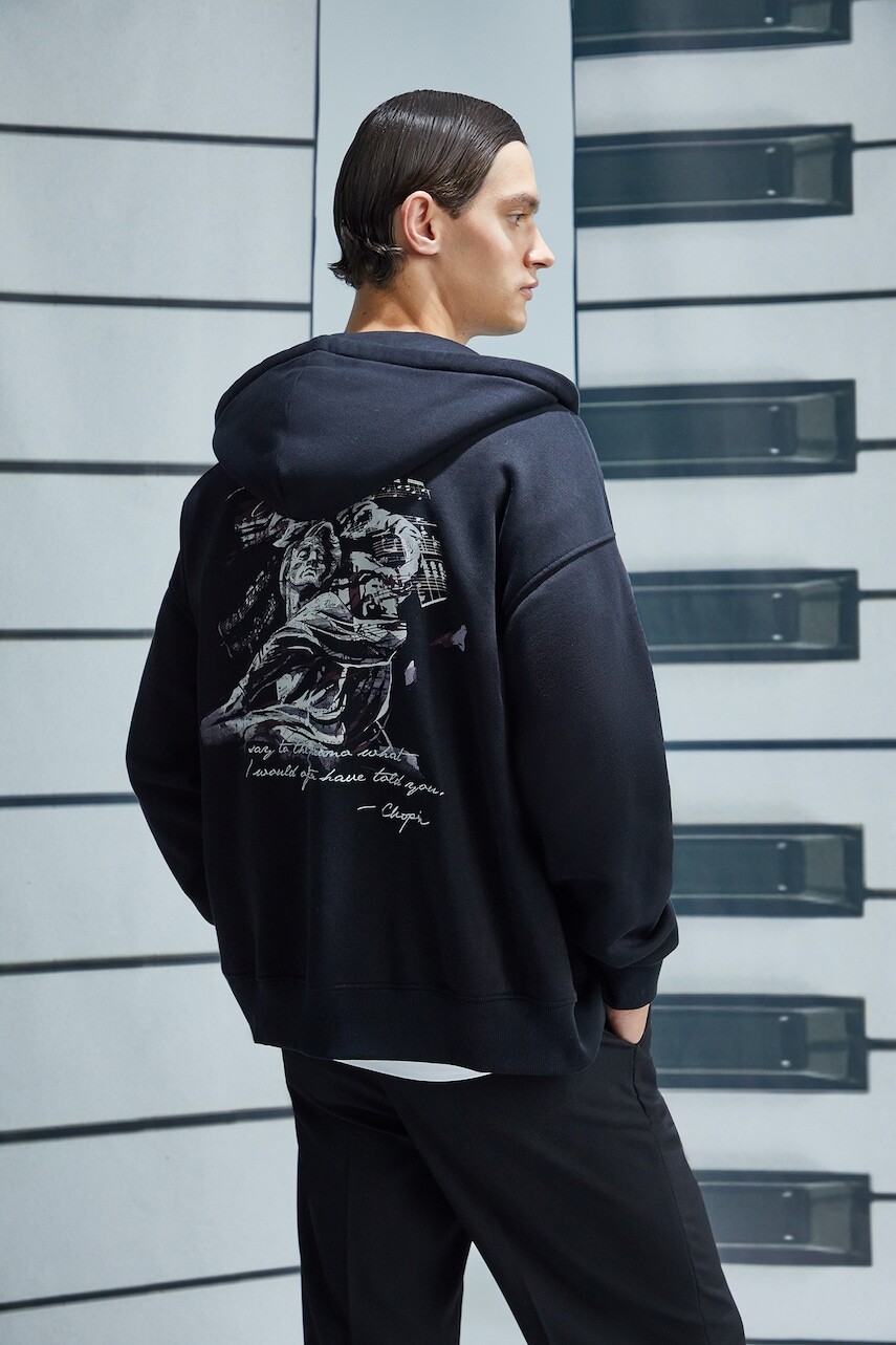 Mikina Medicine čierna farba, s kapucňou