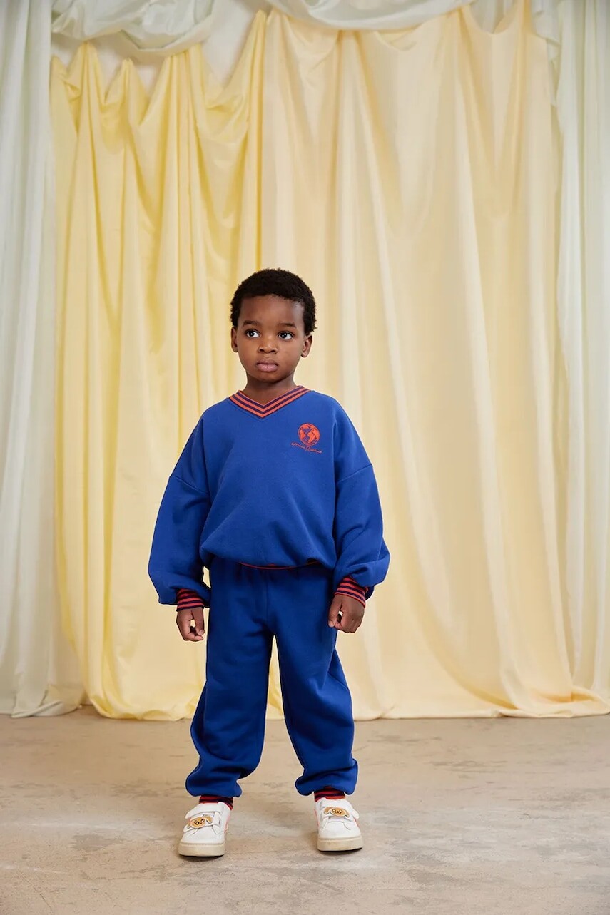 Detská bavlnená mikina Mini Rodini modrá farba, s nášivkou, 26120113