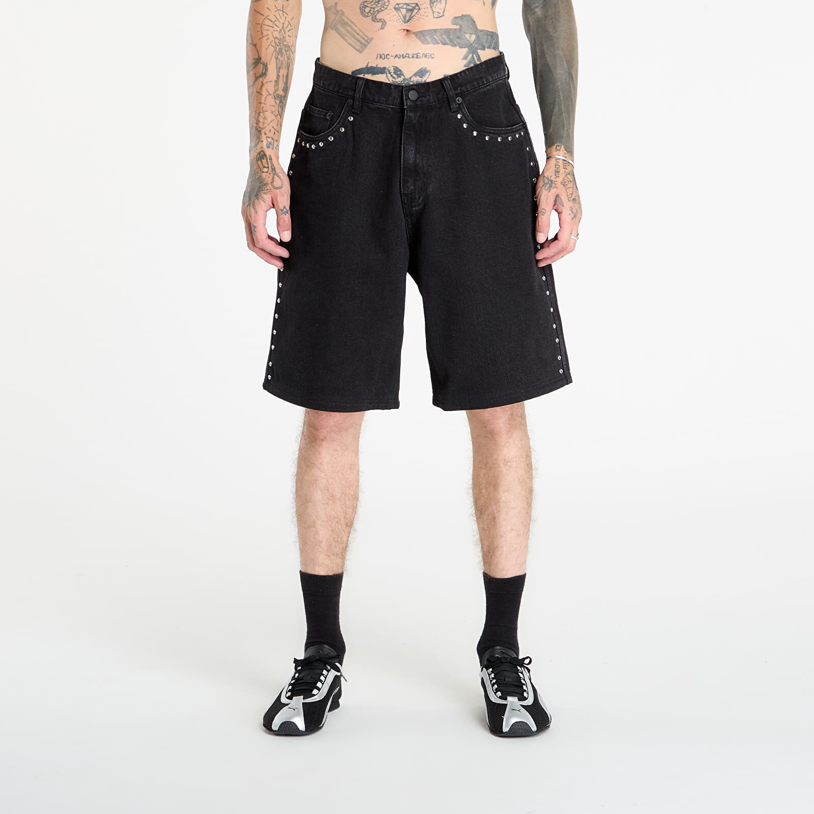 Šortky PLEASURES Daft Club Lucky Studded Jorts Black 28