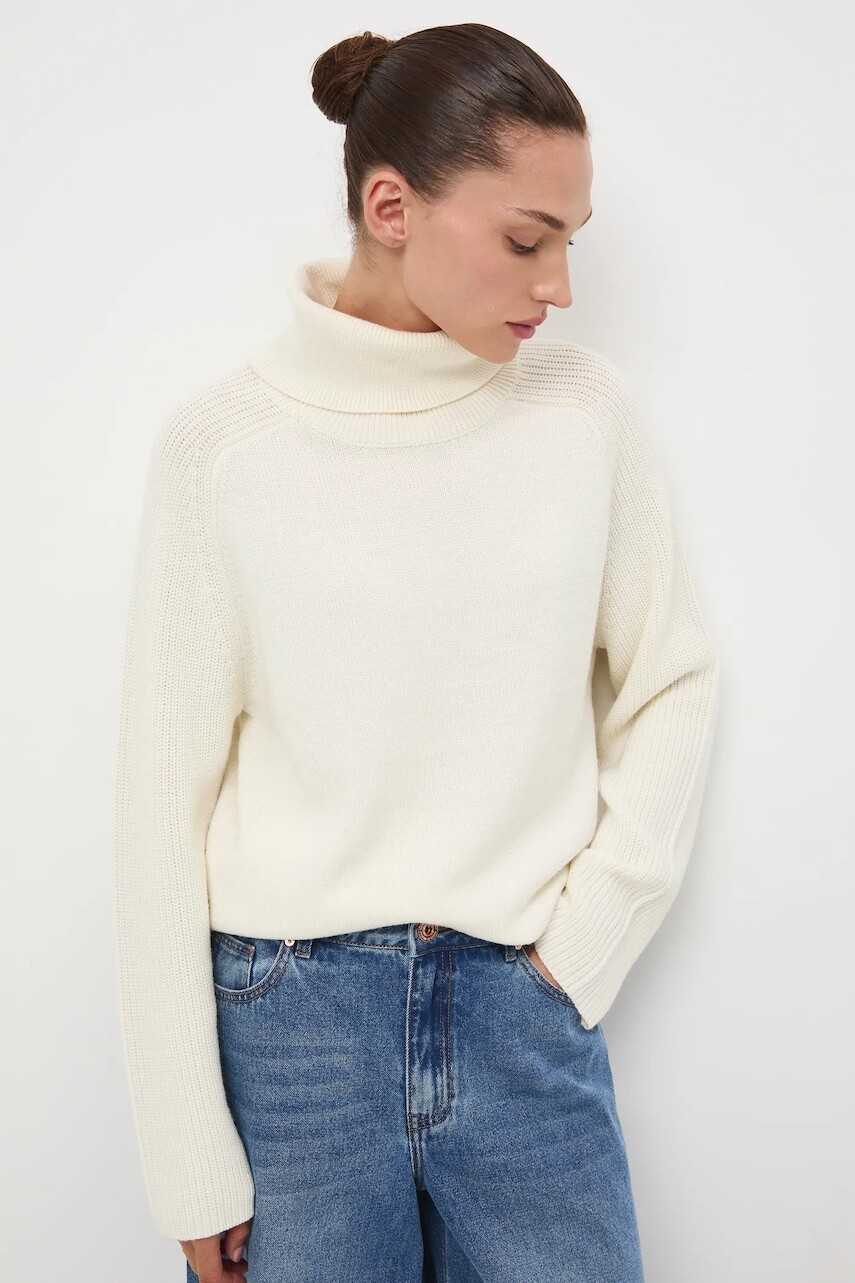 Sveter z merino vlny Medicine béžová farba, s rolákom