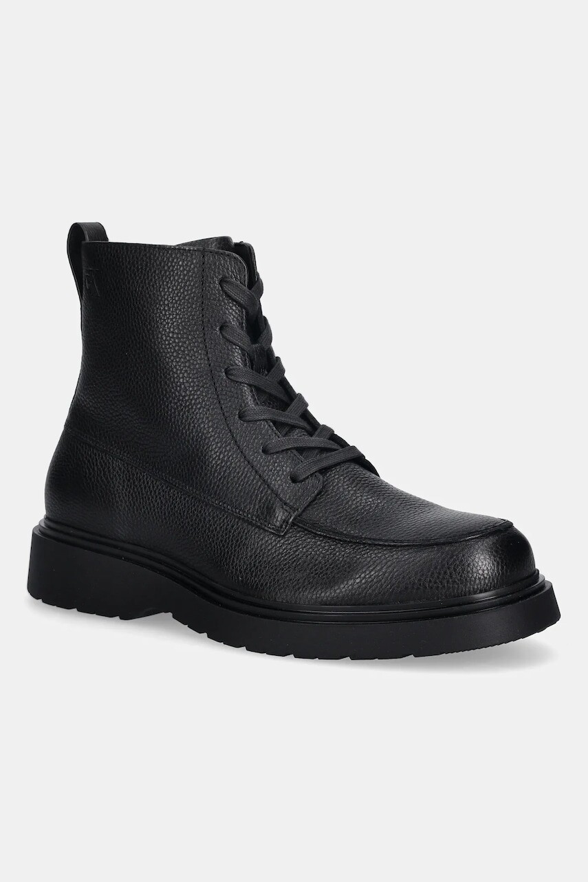 Kožené členkové topánky Calvin Klein COMBAT ESS LACE UP APRON LTH W čierna farba, YM0YM01375