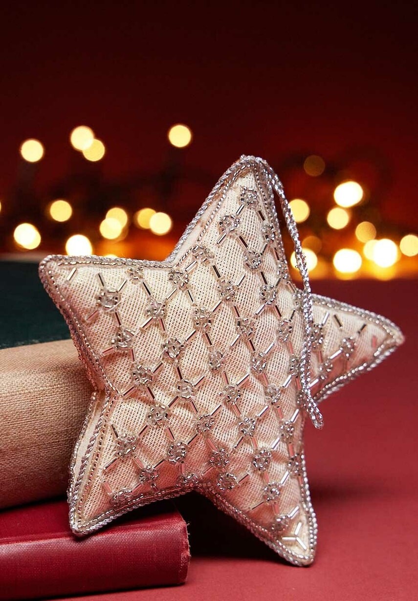 Ozdoba na vianočný stromček Medicine béžová farba