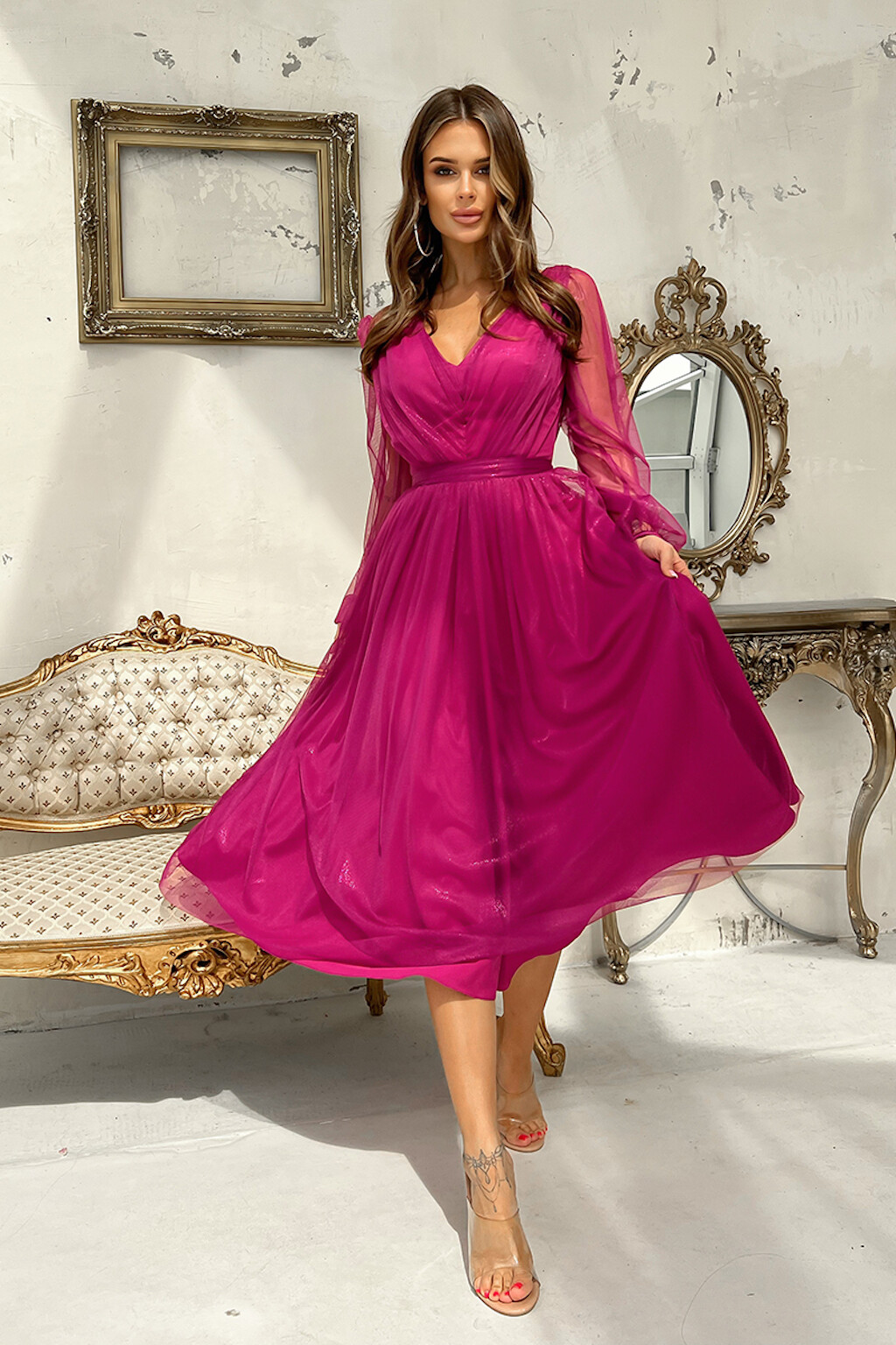 Bicotone Purpurové tylové midi šaty s jemnými flitrami Veľkosť: XL