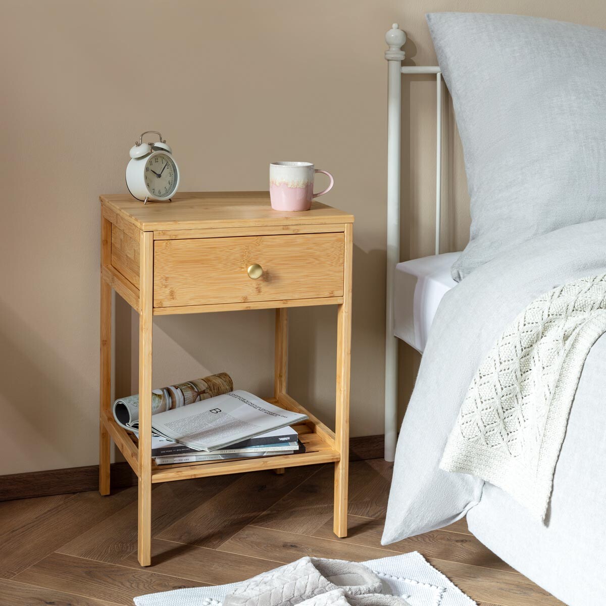 Nočný stolík Bamboo