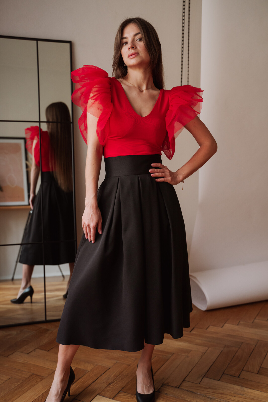 Parisse Čierna áčková midi sukňa Veľkosť: XS