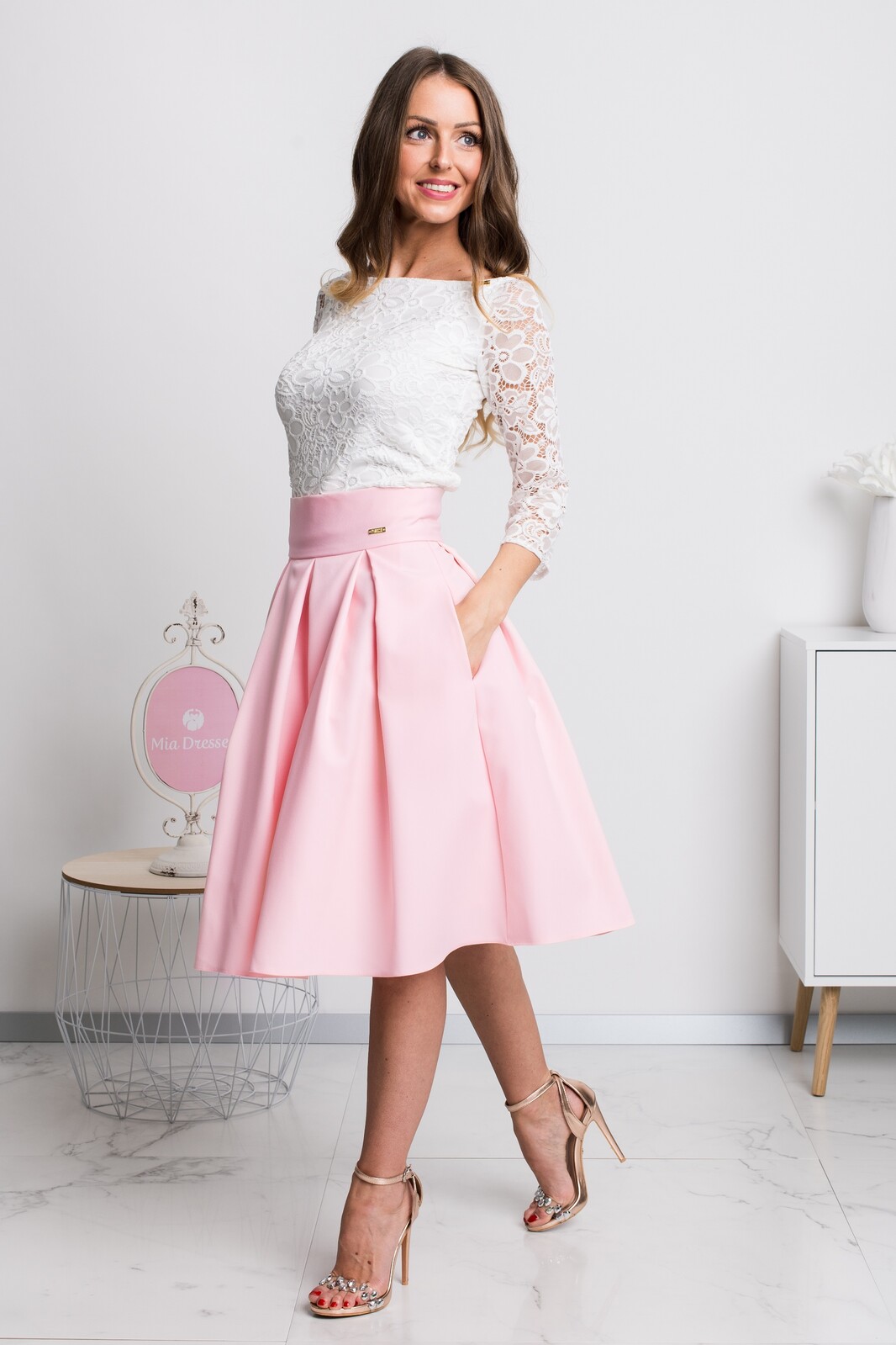 Parisse Svetloružová áčková krátka sukňa Veľkosť: XS