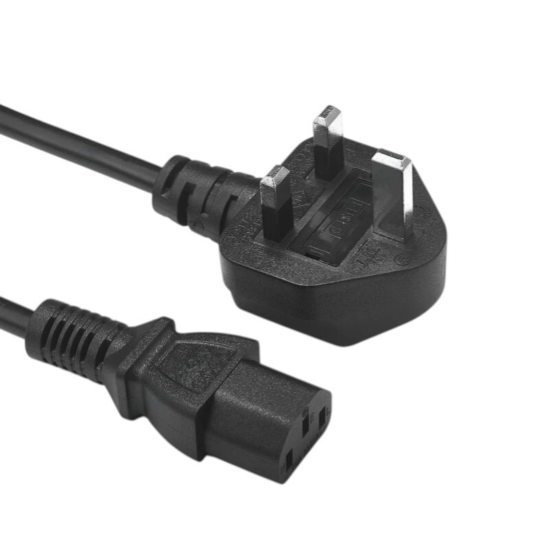 Napájací kábel C13 - Zástrčka G, 1.5m, max. 10A